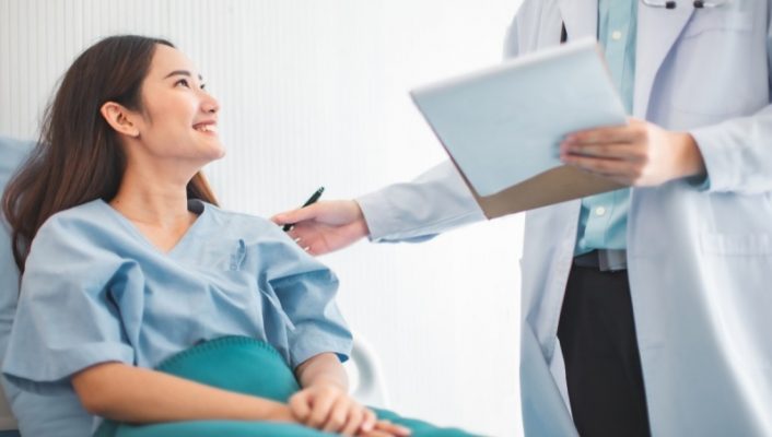Nên mua bảo hiểm bệnh hiểm nghèo ngay từ sớm