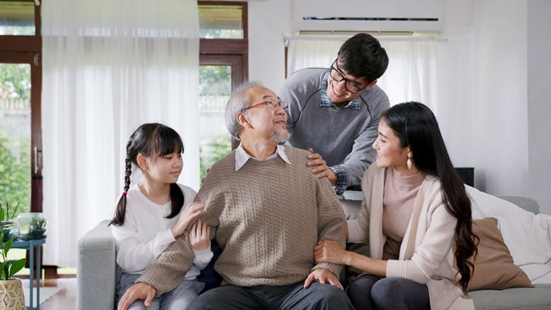 Người càng cao tuổi sẽ có mức phí bảo hiểm càng cao