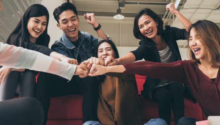 phu-huynh-co-nen-mua-bao-hiem-cho-con-den-nam-18-tuoi-khong