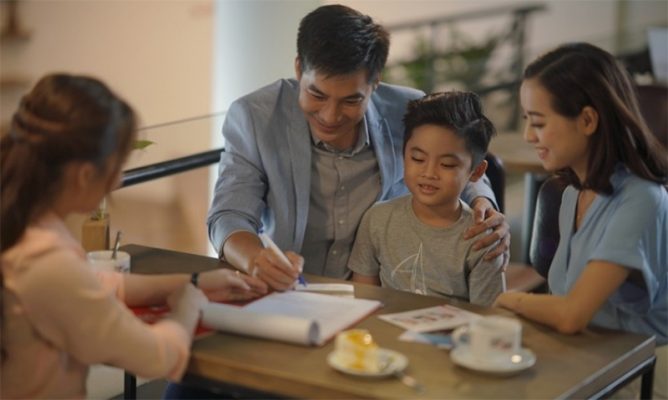Không hối thúc giục giã khách hàng