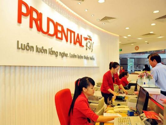 Vậy có thật sự cần tới tư vấn viên khi ký hợp đồng?