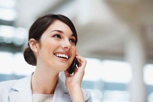 Kỹ năng tư vấn bán hàng qua điện thoại đầu tiên cần là một giọng nói dễ nghe